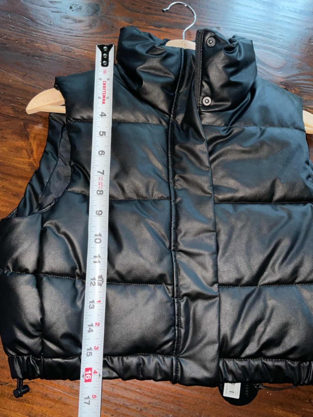 Aerie Cropped Black Puffer Vest - Picture 9 of 9